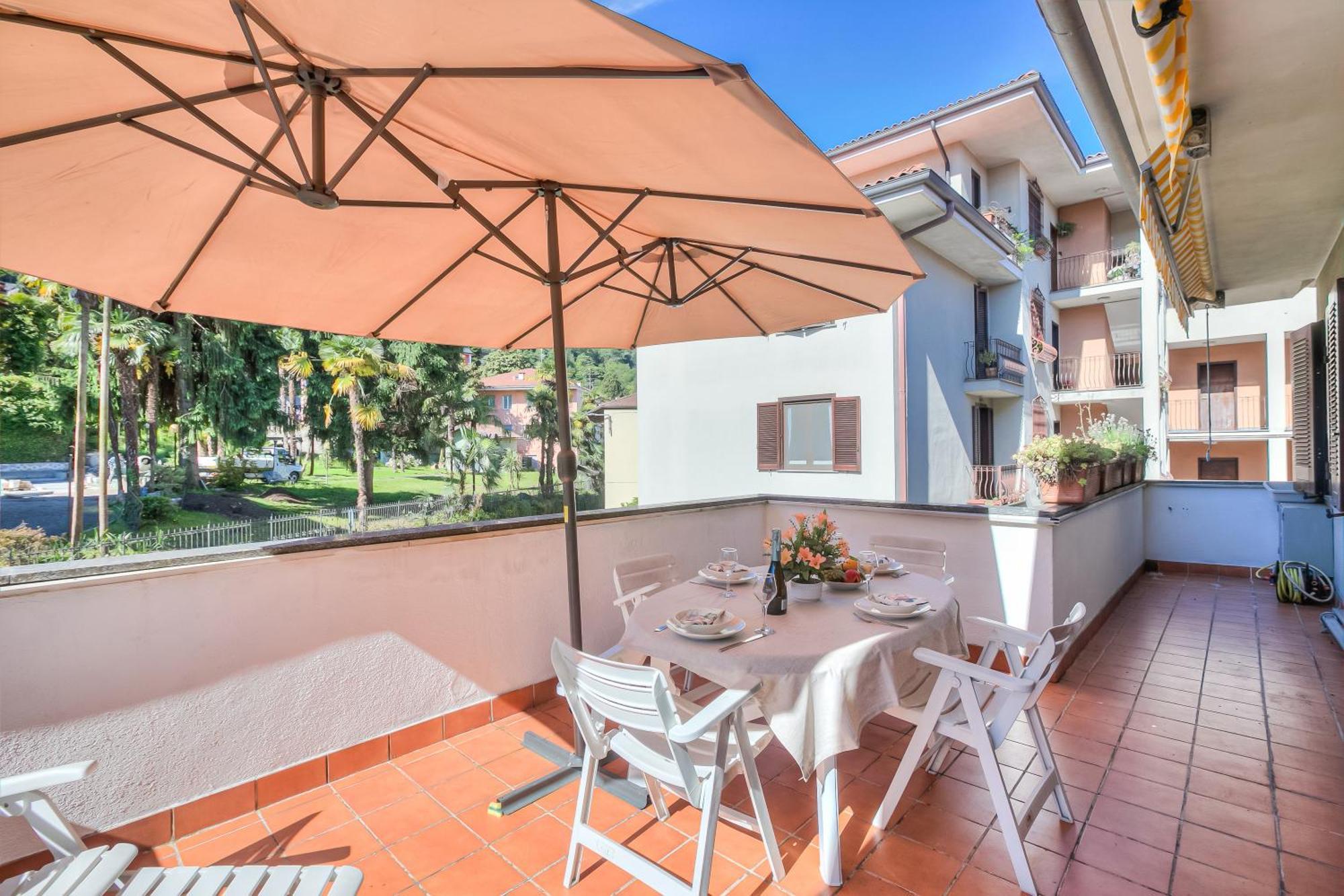 Appartamento Gaya Stresa Center - Happy Rentals Exterior photo
