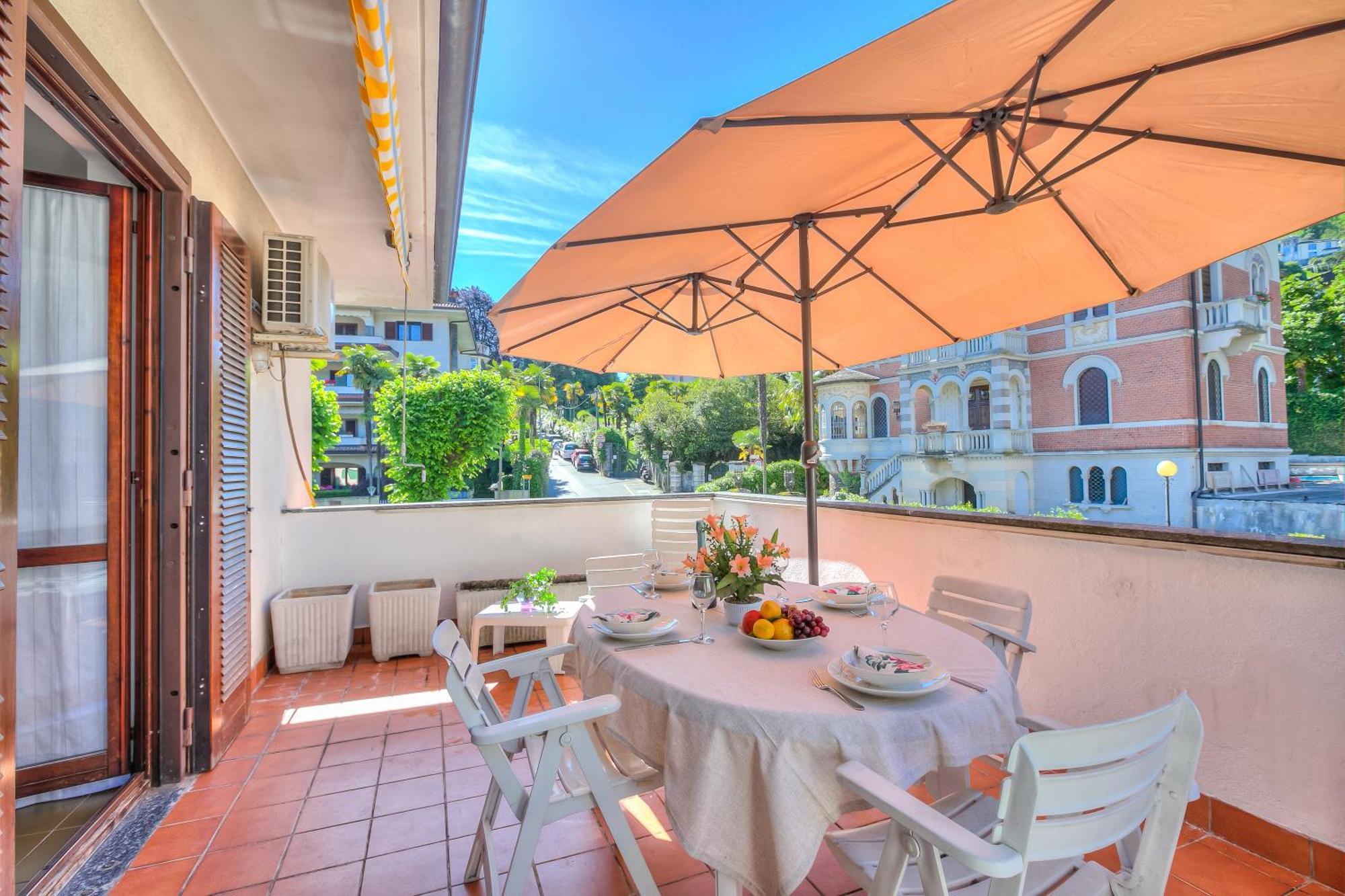 Appartamento Gaya Stresa Center - Happy Rentals Exterior photo